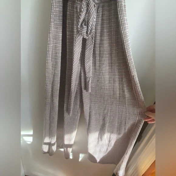 Caution to the Wind Jumpsuit - Picture 5 of 6